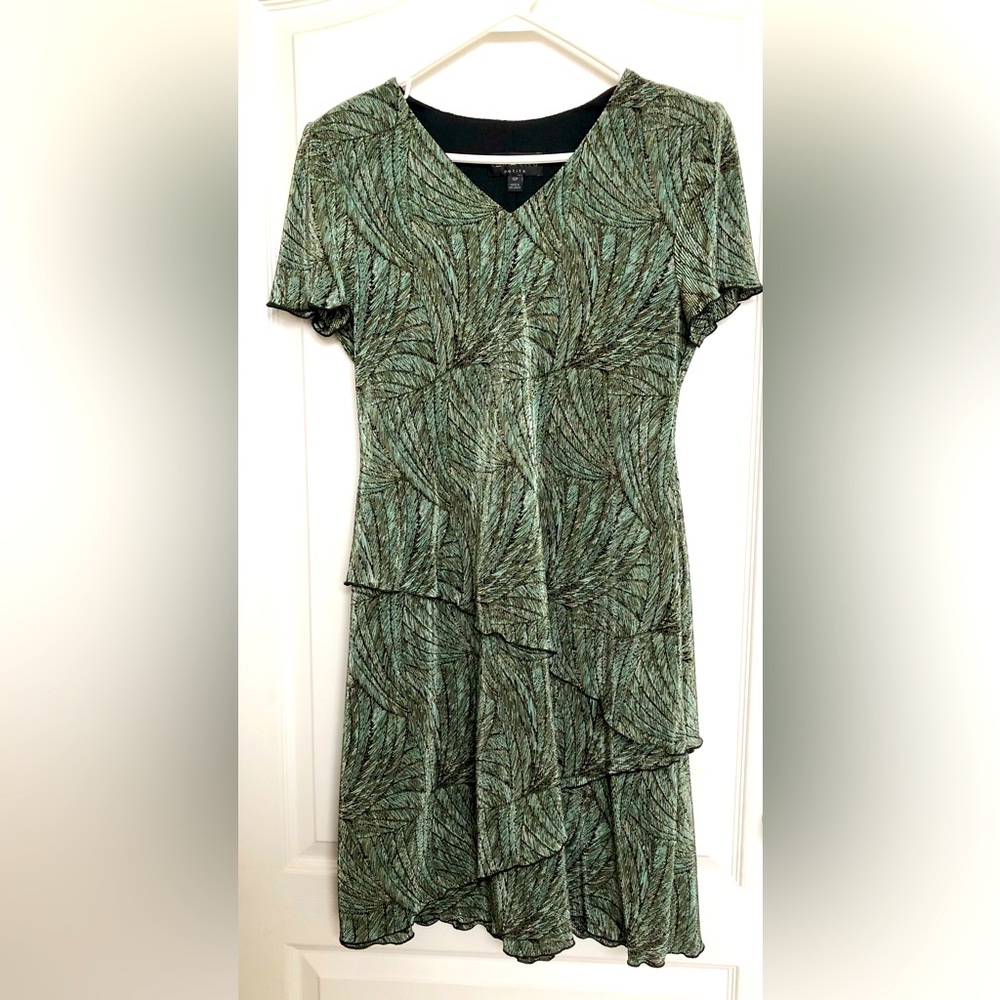 Green and black layered and textured knee-length dress